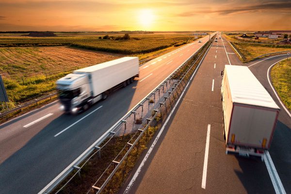 Distence remote monitoring of vehicles